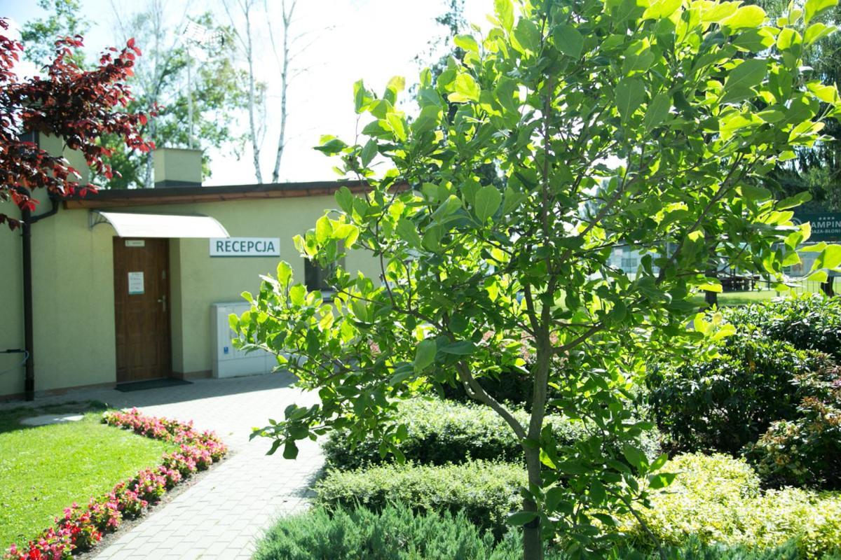 Camping Oaza Blonie Kornik Domki Standard Plus - 3 Pokoje Extérieur photo
