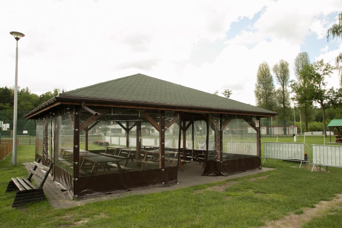 Camping Oaza Blonie Kornik Domki Standard Plus - 3 Pokoje Extérieur photo