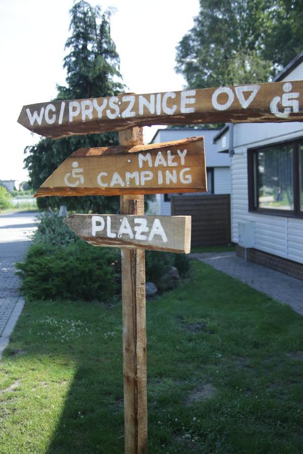 Camping Oaza Blonie Kornik Domki Standard Plus - 3 Pokoje Extérieur photo