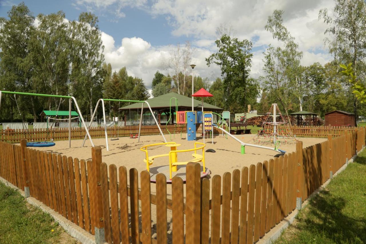 Camping Oaza Blonie Kornik Domki Standard Plus - 3 Pokoje Extérieur photo